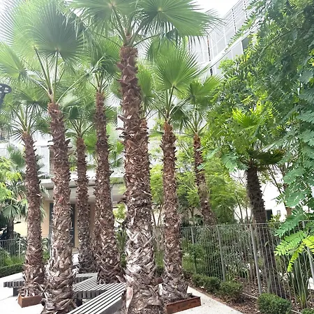 2 Bedroom Flat With Garden In